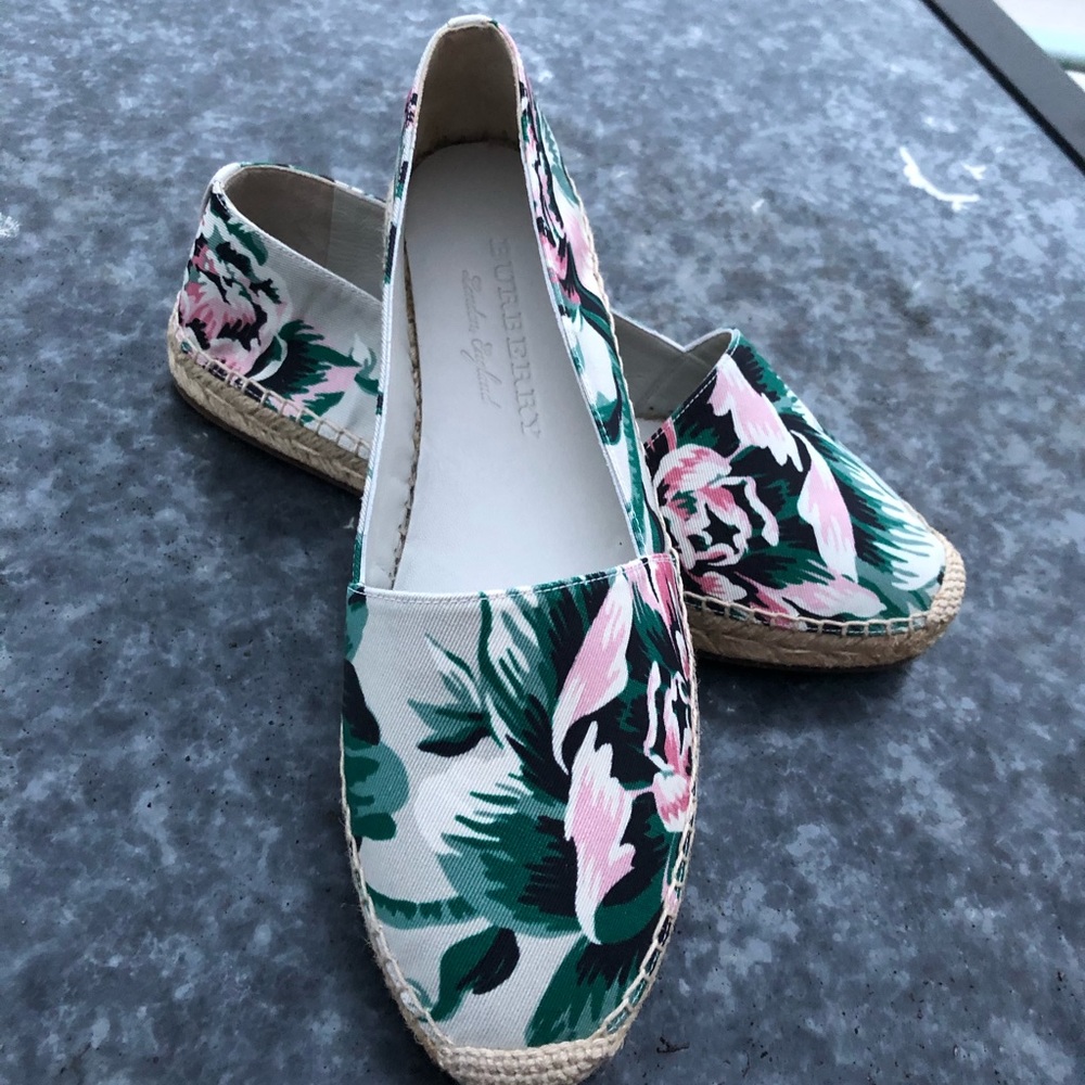 Burberry Floral Flat Canvas Espadrilles - Picture 2 of 3